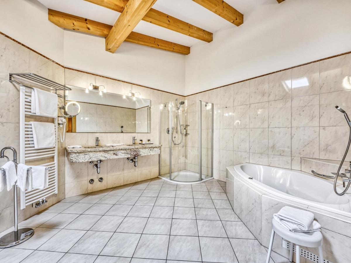 Hotel Traubenheim Tirolo Eksteriør billede