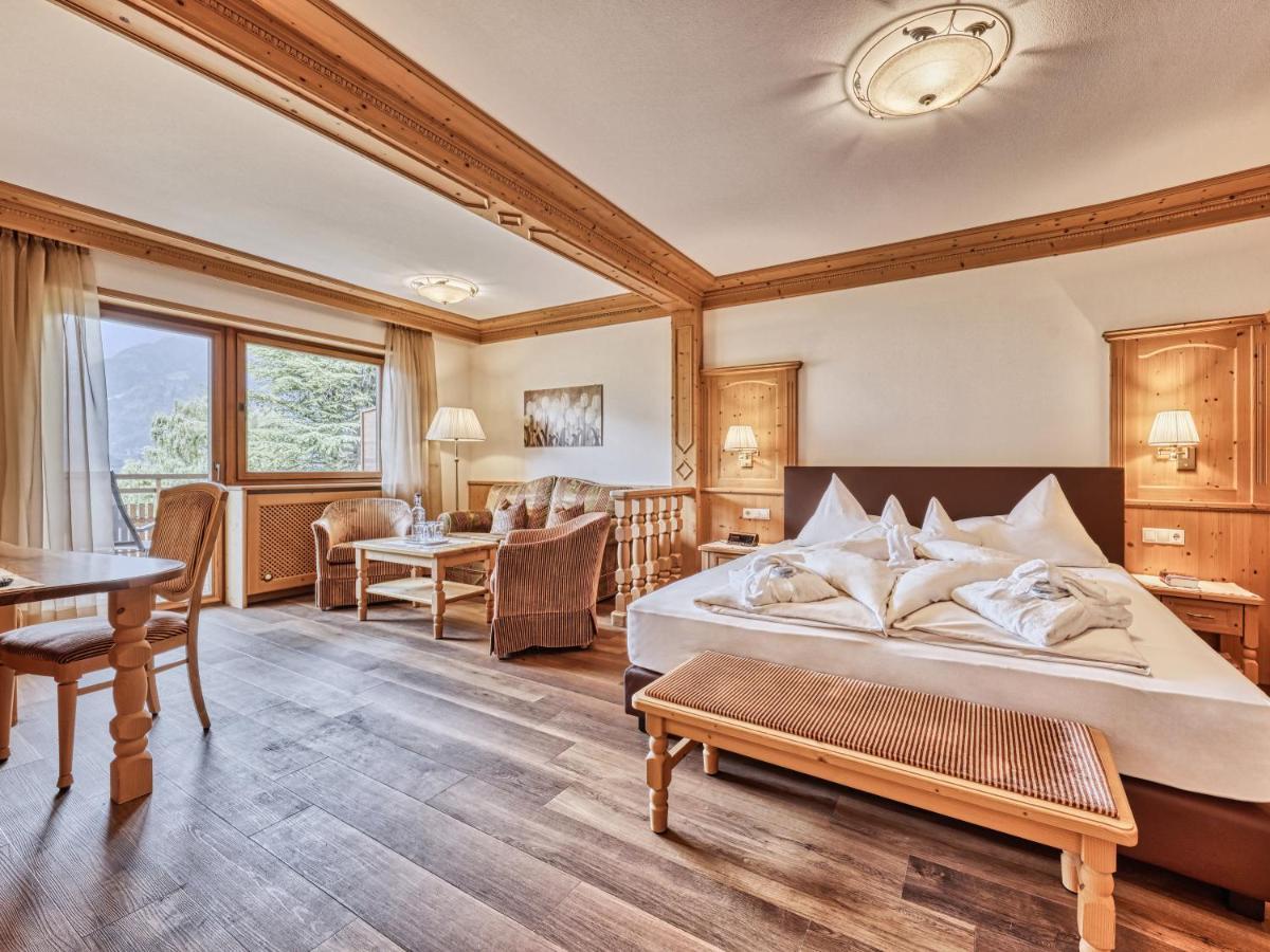 Hotel Traubenheim Tirolo Eksteriør billede